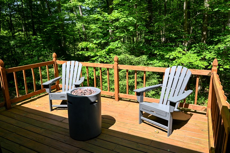 Cabins (United States of America, Laurelville, Ohio)