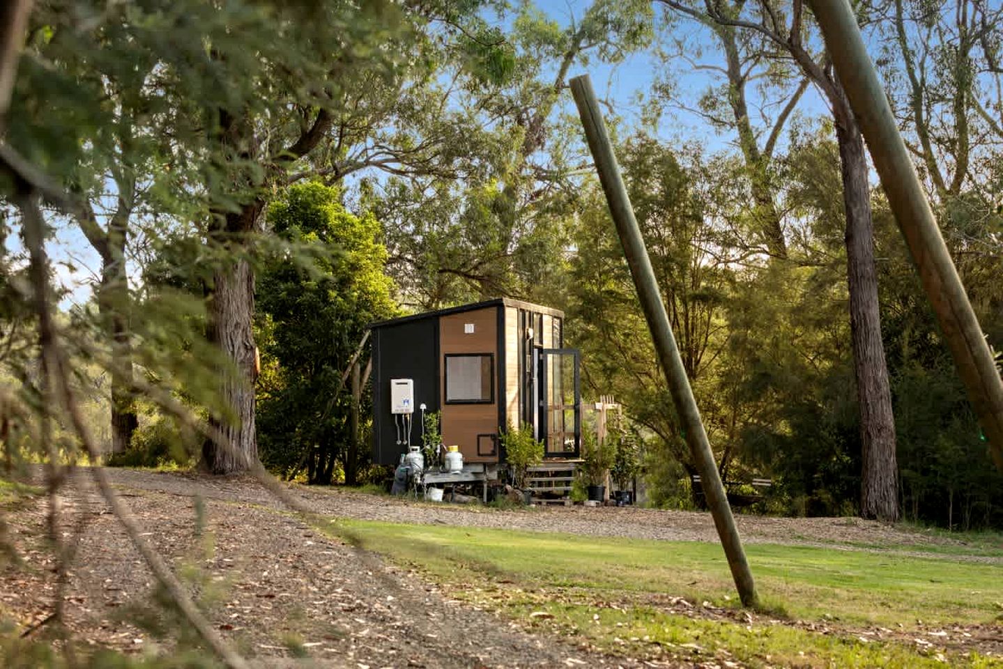 Breathtaking Tiny House Surrounded by Trees in Yarra Junction, Victoria