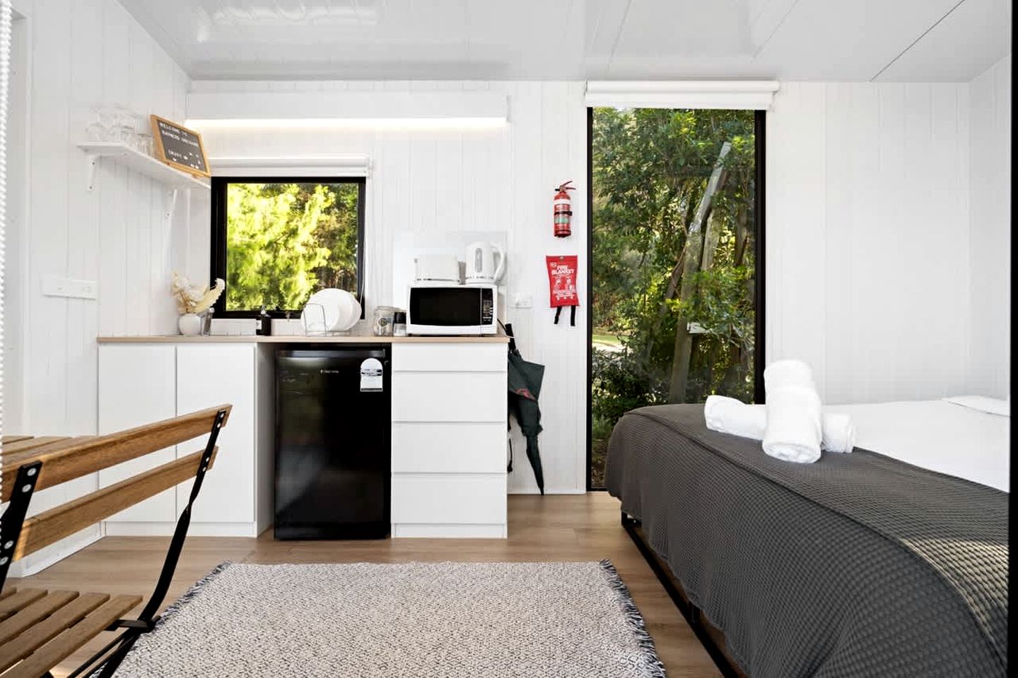 Breathtaking Tiny House Surrounded by Trees in Yarra Junction, Victoria