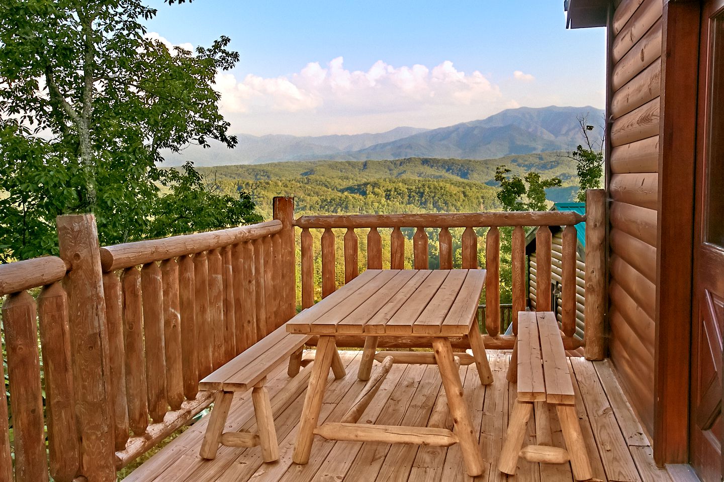 Great Smoky Mountains Cabin with Epic Views and a Hot Tub