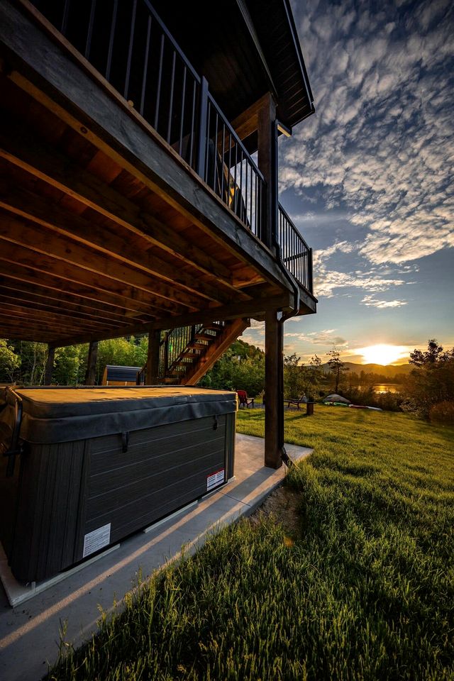 Breathtaking Villa with Fully Equipped Outdoor Area, Sauna and Pool Table in Saint Come, Quebec