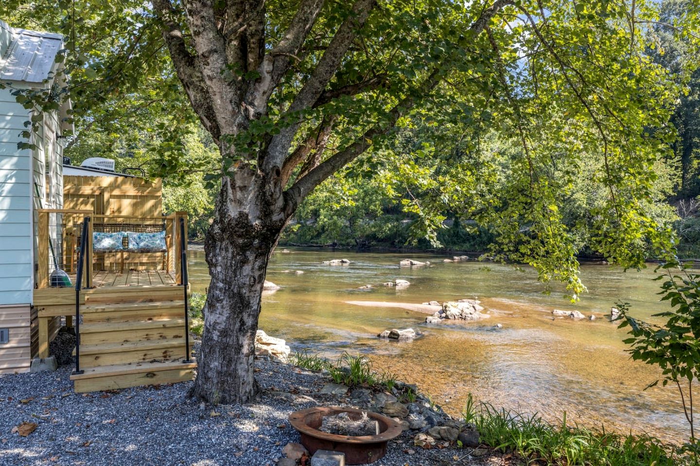 Lakefront Tiny House with All Amenities in Sylva, North Carolina
