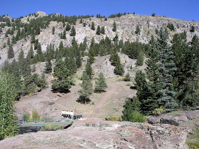 Romantic Cabin Rental with a Beautiful Log Interior near Cathedral, Colorado | Log Cabins (Lake City, Colorado, United States of America)