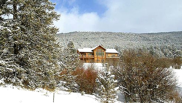 Cabins (Bozeman, Montana, United States)