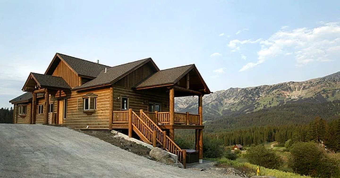 Incredible Mountain Cabin Rental for a Group Getaway to Bozeman, Montana