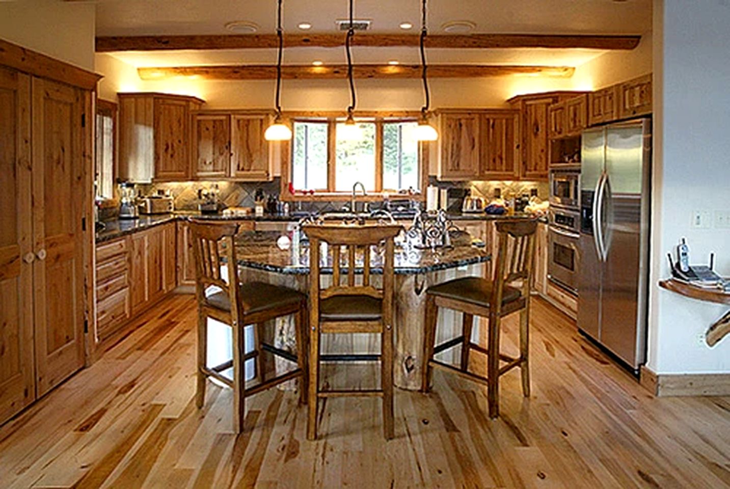 Incredible Mountain Cabin Rental for a Group Getaway to Bozeman, Montana