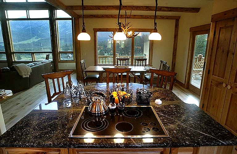 Cabins (Bozeman, Montana, United States)