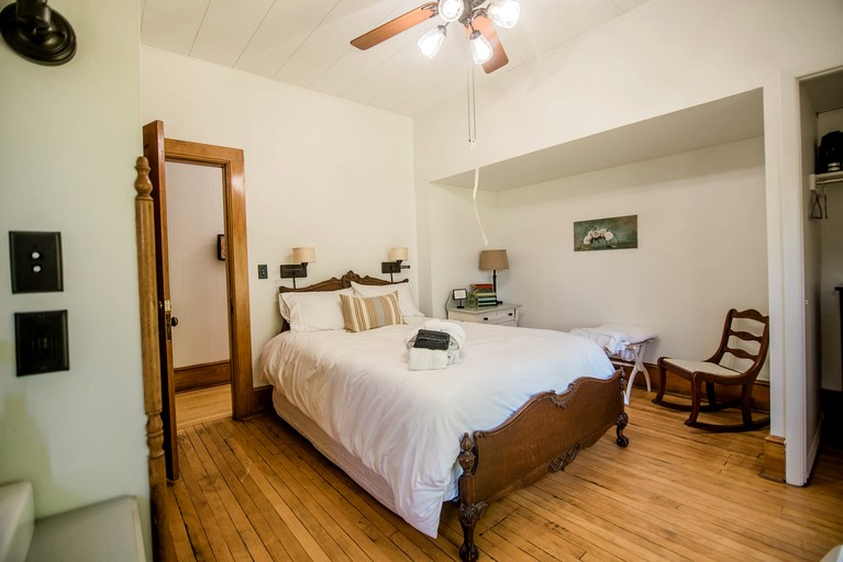 Vacation Rentals (United States of America, Central Lake, Michigan)