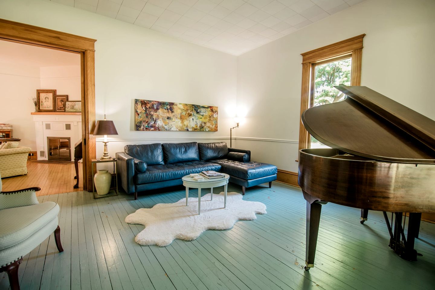 Charming Cottage Perfect for Family Gathers and Events in Central Lake, Michigan