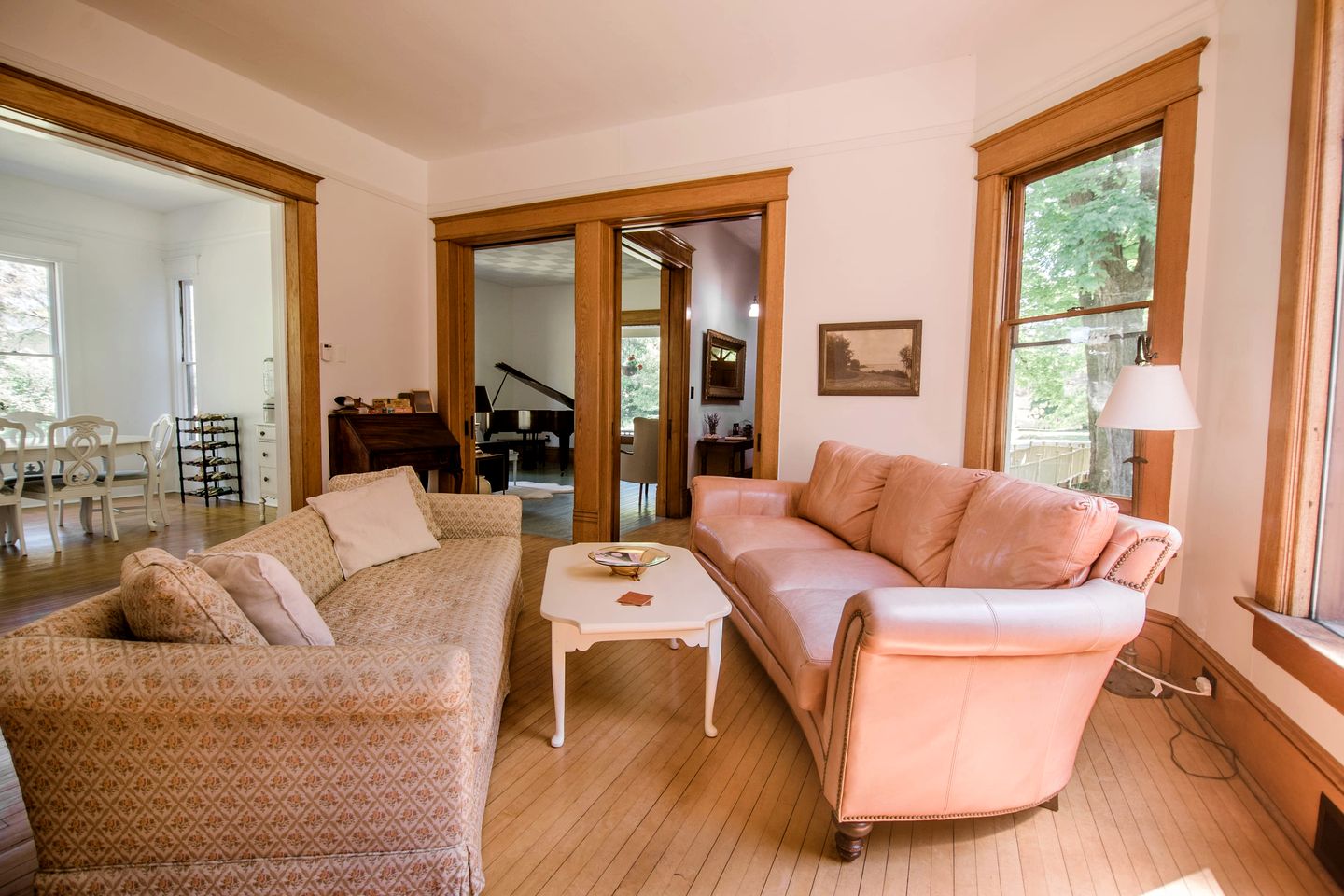 Charming Cottage Perfect for Family Gathers and Events in Central Lake, Michigan