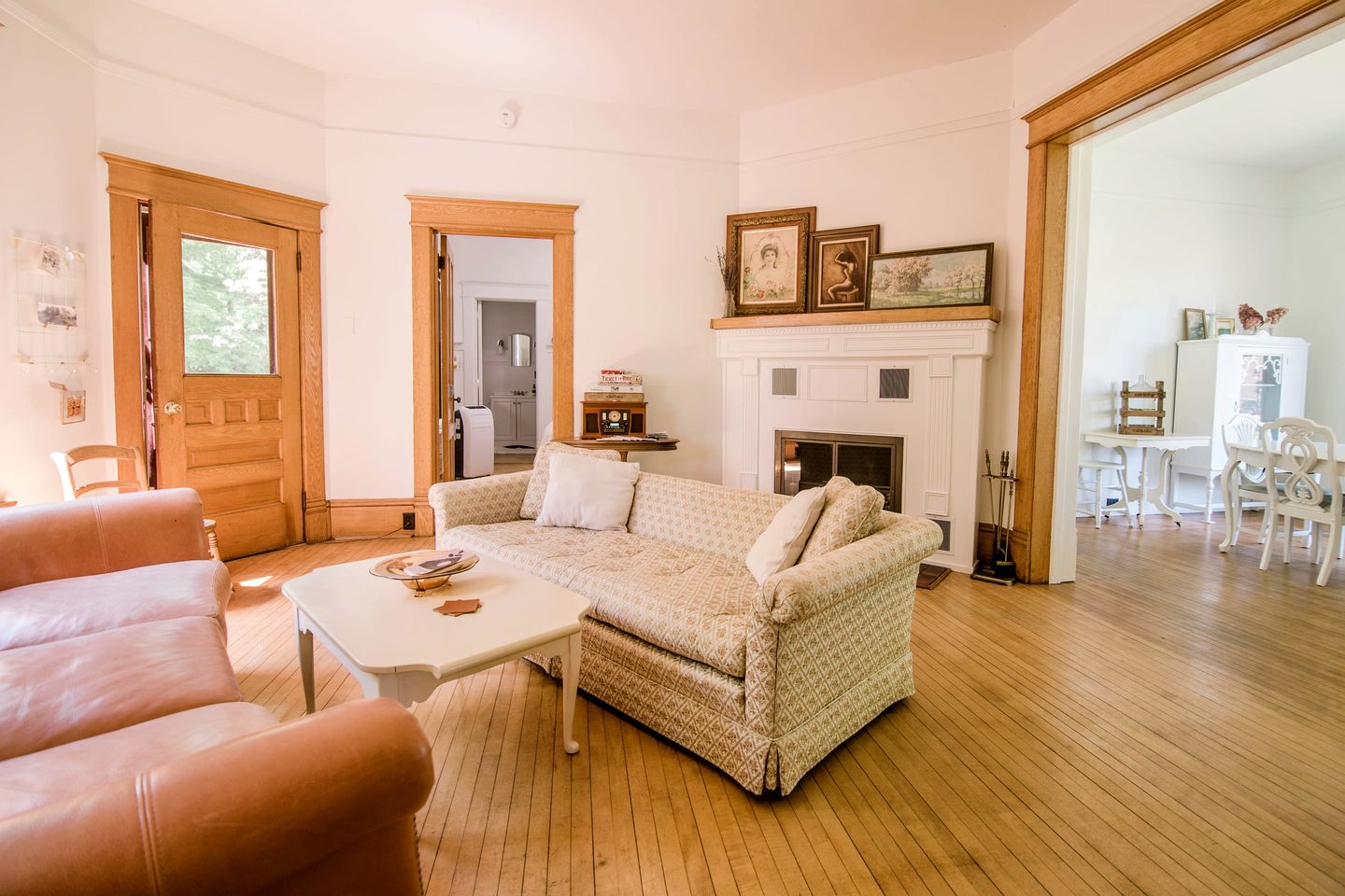 Charming Cottage Perfect for Family Gathers and Events in Central Lake, Michigan