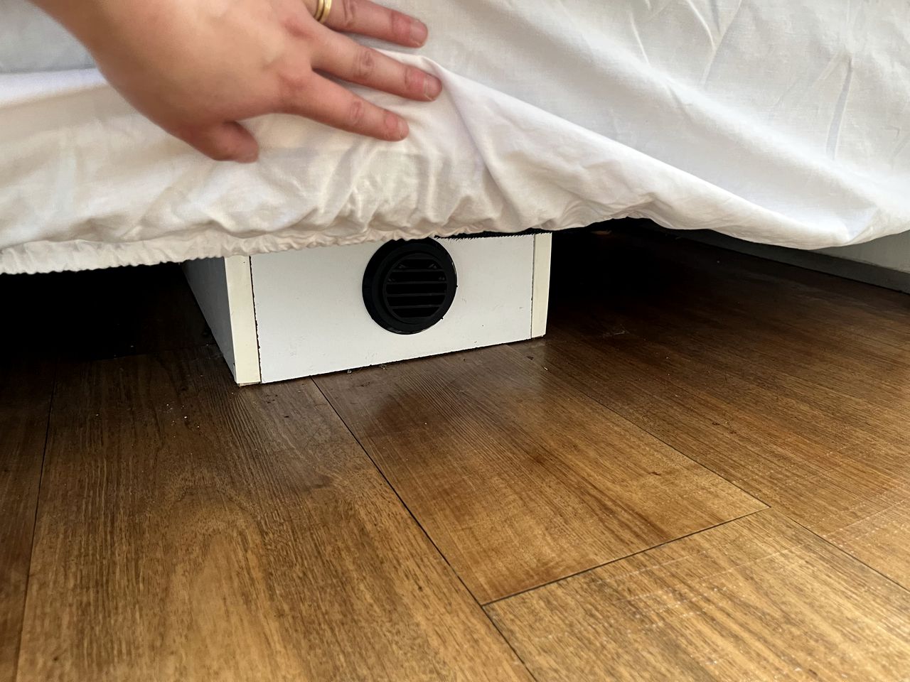 Cozy Tiny House Loft with Living Room Space and Game Room in Victoria, Australia