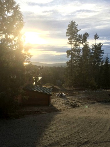 Cabins (Canada, Sunshine Coast Regional District, British Columbia)