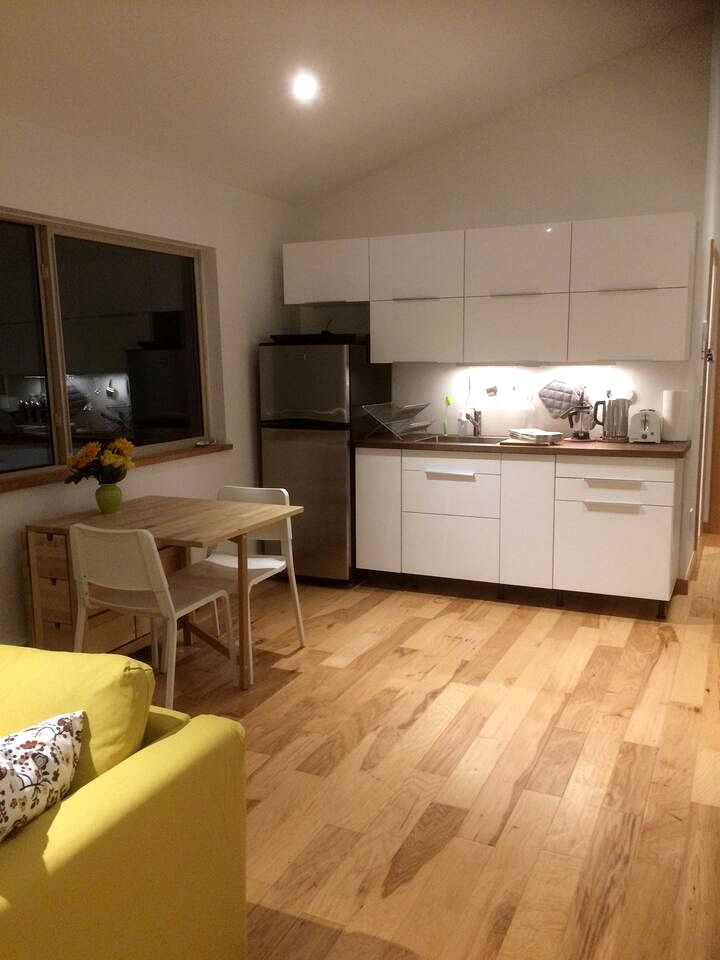 Upscale Mountain View Suite with Private Cedar Deck & Skylights Near the Ocean | Sunshine Coast Regional District, BC