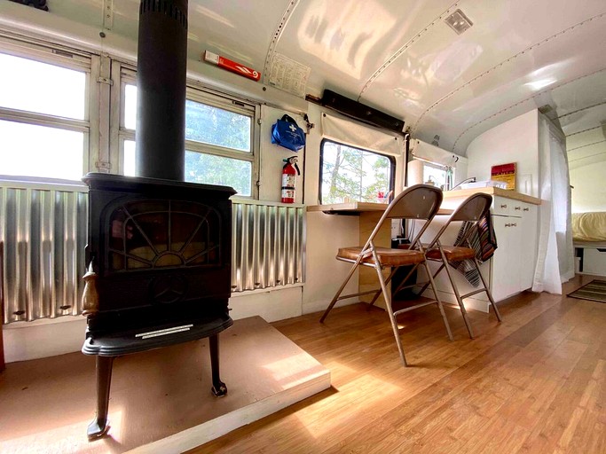 Vacation Rentals (Canada, --, --)