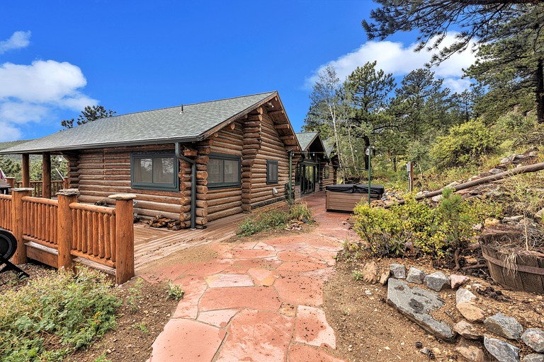 Log Cabins (United States of America, Allenspark, Colorado)