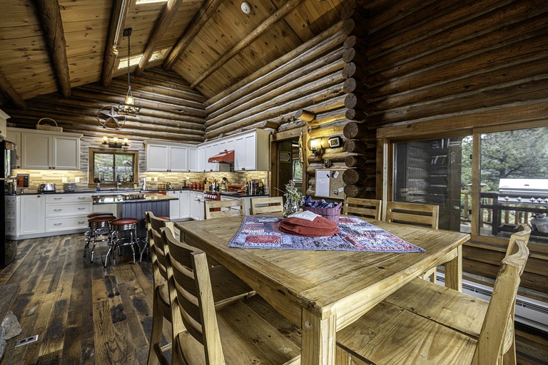 Log Cabins (United States of America, Allenspark, Colorado)