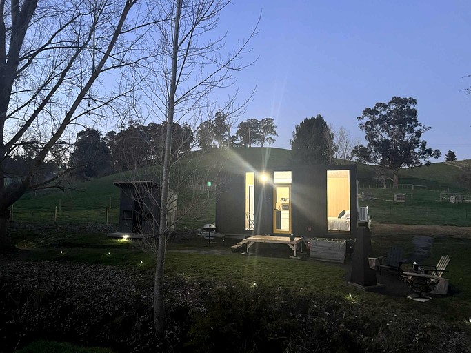 Tiny Houses (Australia, Neerim, Victoria)