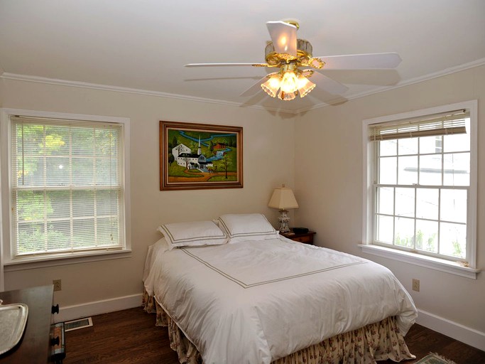 Bruce Taylor Rentals Carriage House, Villas, Cape Vincent, United