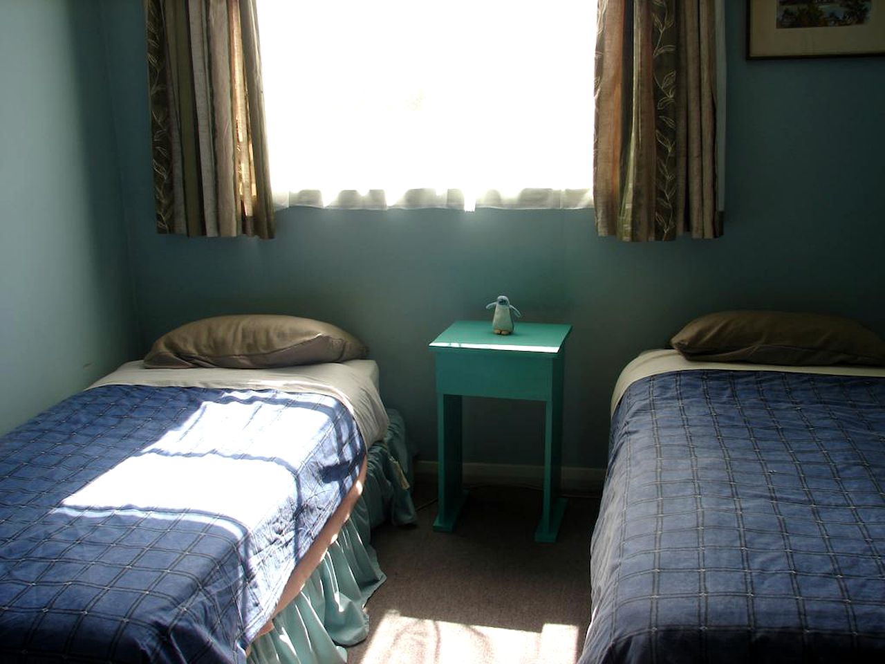 Room for Three in a Holiday Lodge near Greymouth, New Zealand