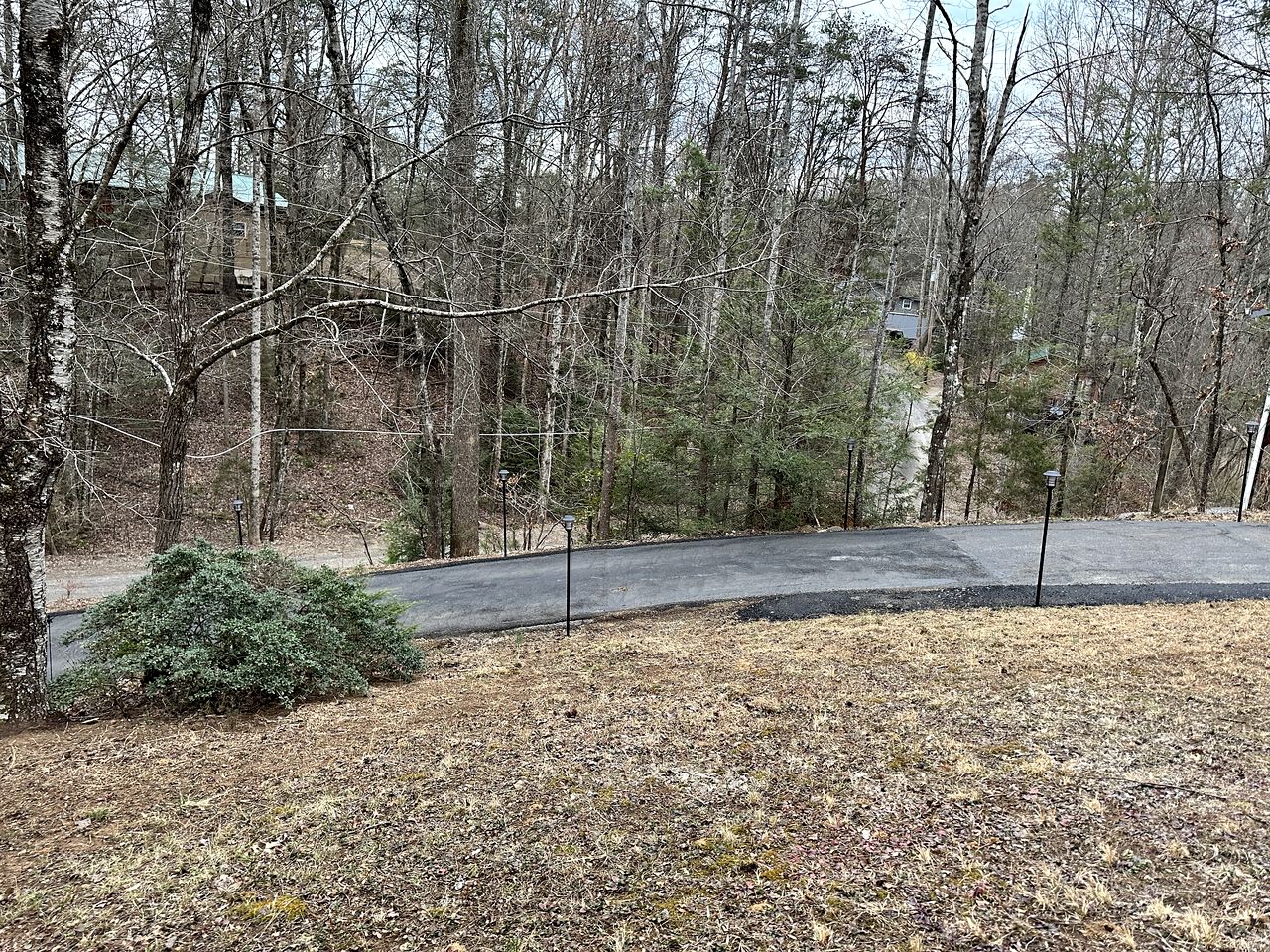 Breathtaking Cabin with Barbecue, Fireplace and Hot-tub in Sevierville, Tennessee
