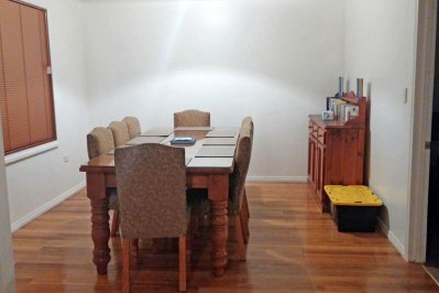 Lovely Accommodation in Bed and Breakfast Nestled in Queenstown, Tasmania