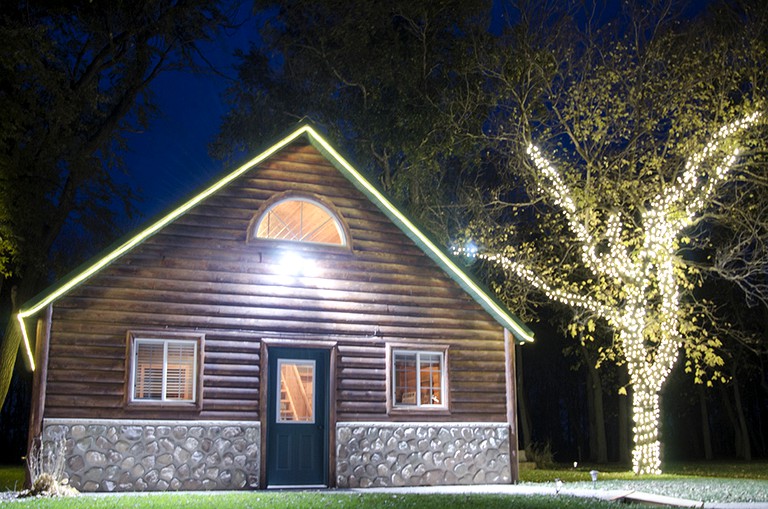 Cabins (Parker, South Dakota, United States)