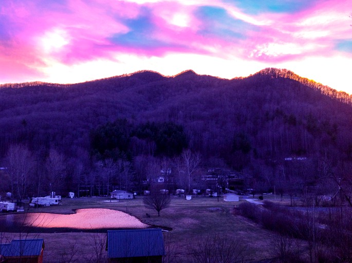 Tiny Houses (Newland, North Carolina, United States)