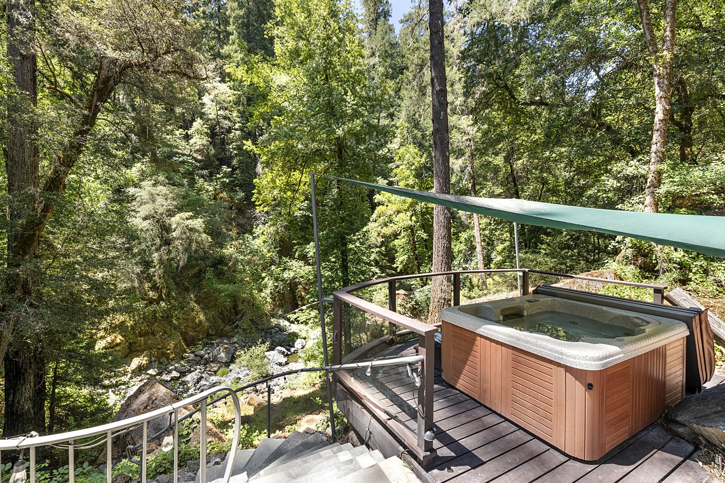 Secluded Cottage with Hot-tub in Cazadero, California