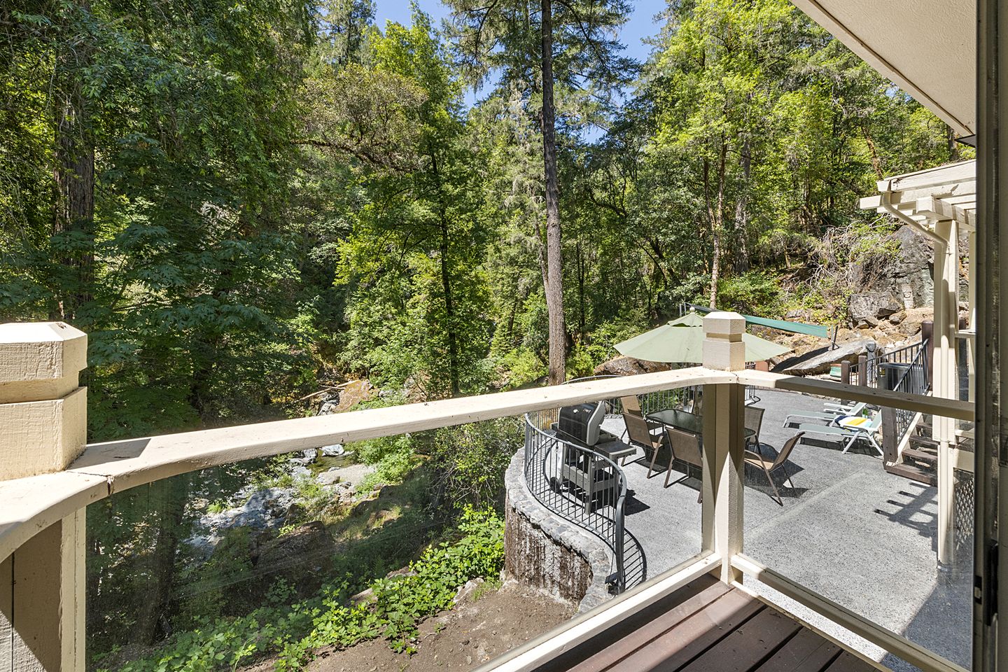 Secluded Cottage with Hot-tub in Cazadero, California