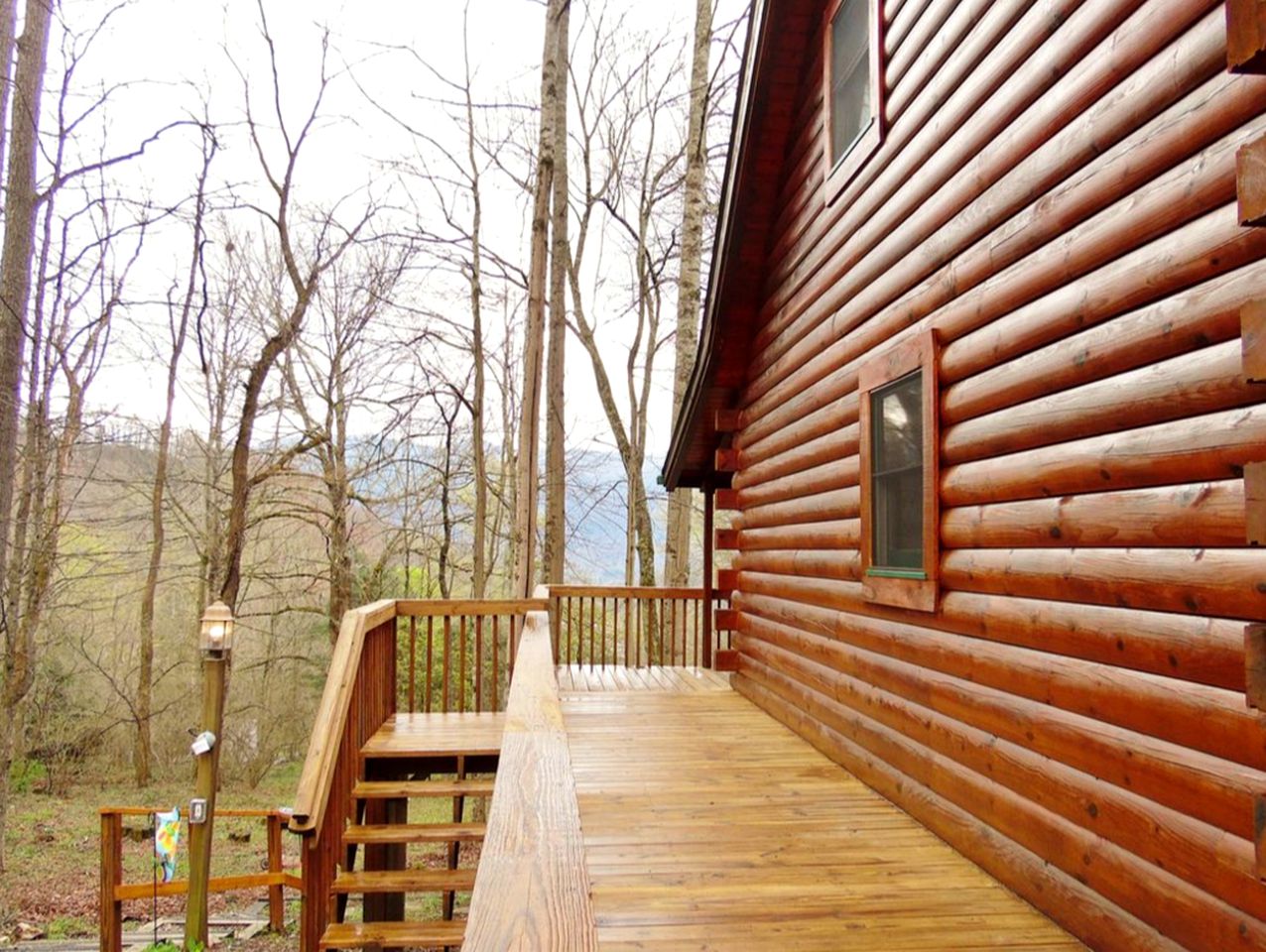 Gorgeous Log Cabin Rental with Easy Mountain Access in Maggie Valley, North Carolina