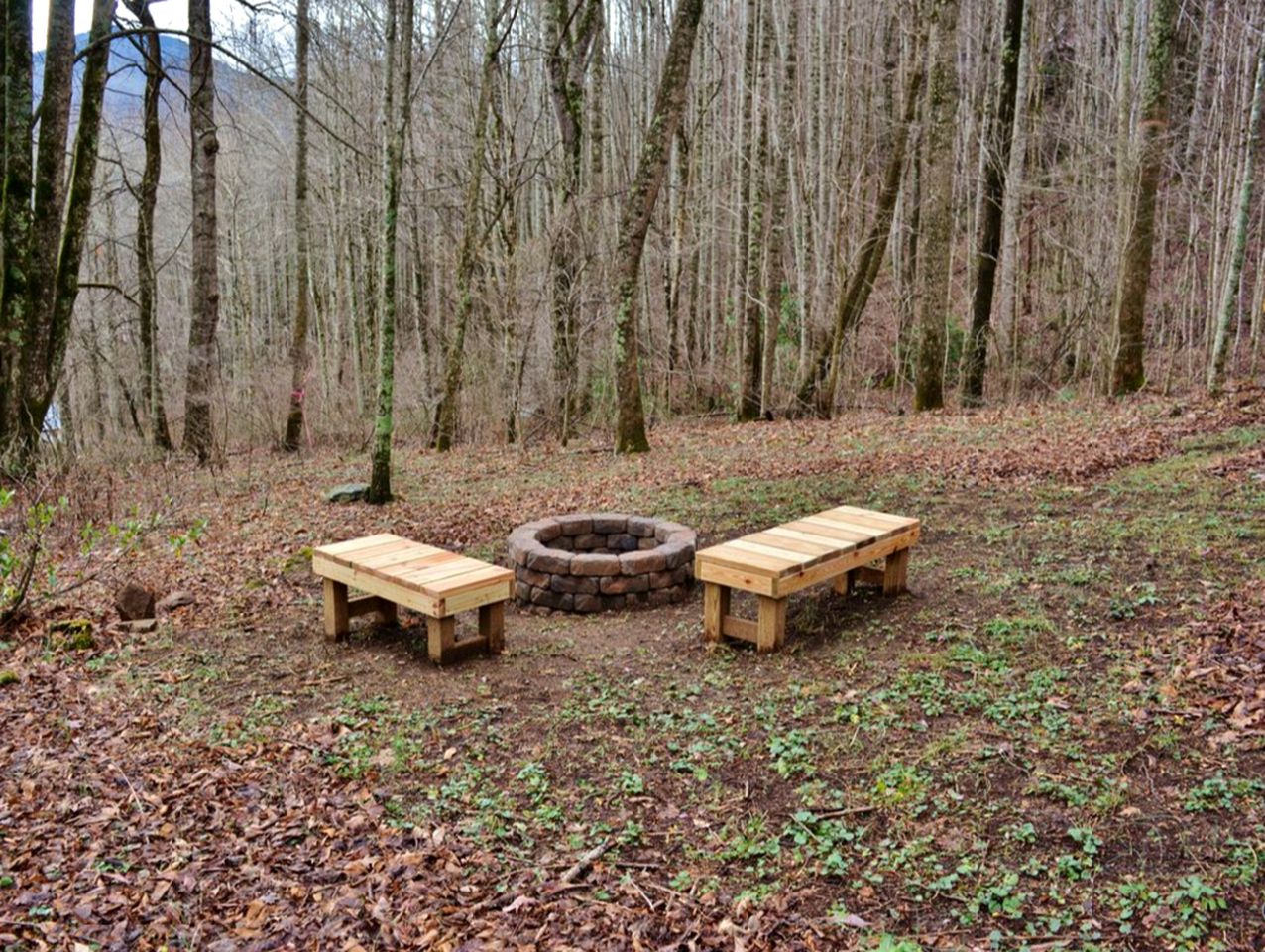 Gorgeous Log Cabin Rental with Easy Mountain Access in Maggie Valley, North Carolina