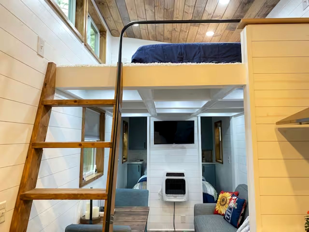 Nestled in Nature: Experience Tiny House Living Bliss in Northern Alabama