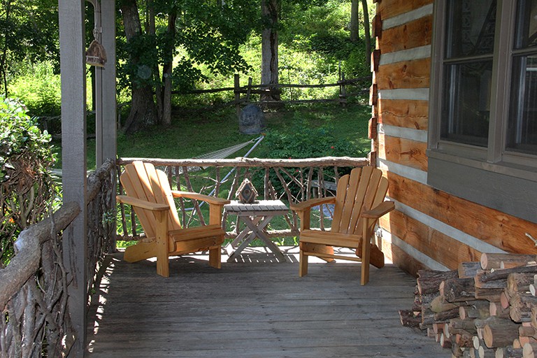 Log Cabins (Clyde, North Carolina, United States)