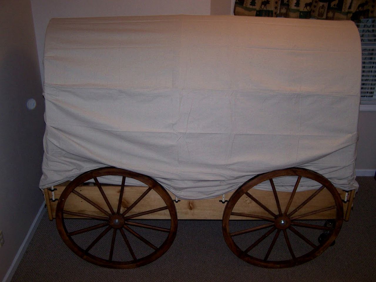 Luxury Vacation Rental with a Hot Tub for Rent in Clyde, North Carolina