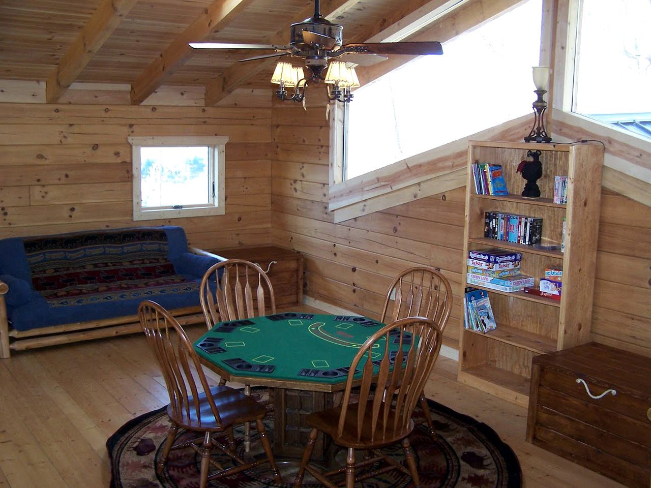 Luxury Vacation Rental with a Hot Tub for Rent in Clyde, North Carolina