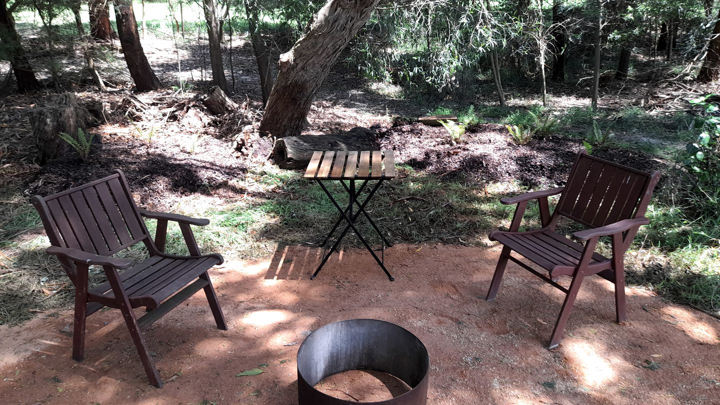 Rustic Tiny House with Beautiful Landscape Views in Buffalo, Victoria