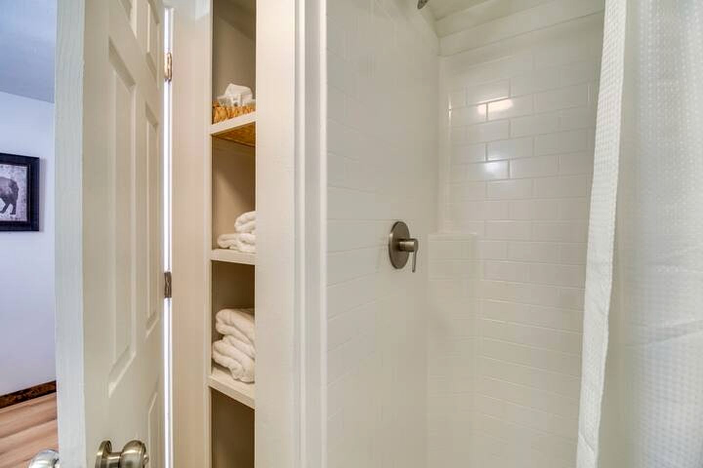 Serene Woodland Studio Retreat with Outdoor Amenities, Near Fishing, Hiking & Gentry, AR