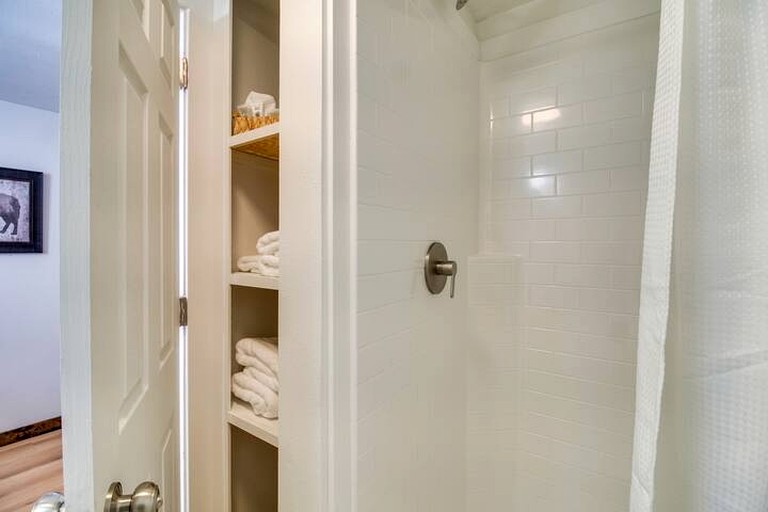 Cabins (United States of America, Gentry, Arkansas)