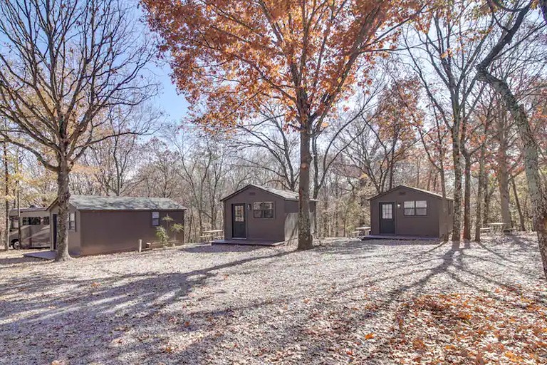 Cabins (United States of America, Gentry, Arkansas)
