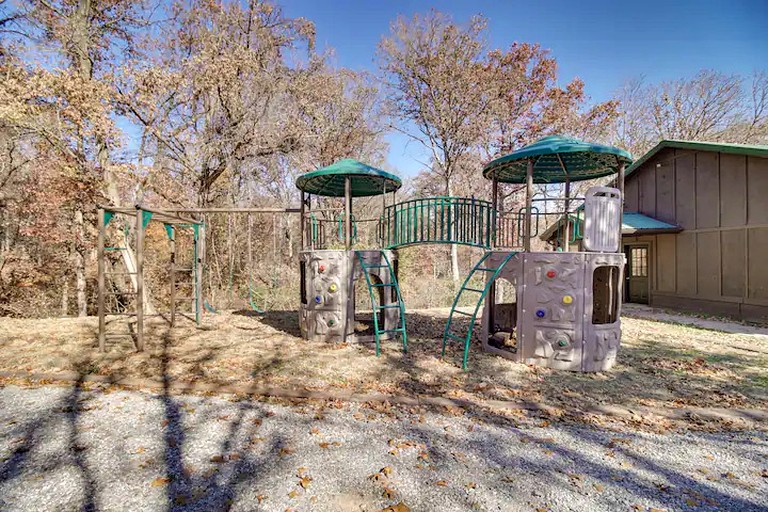 Cabins (United States of America, Gentry, Arkansas)