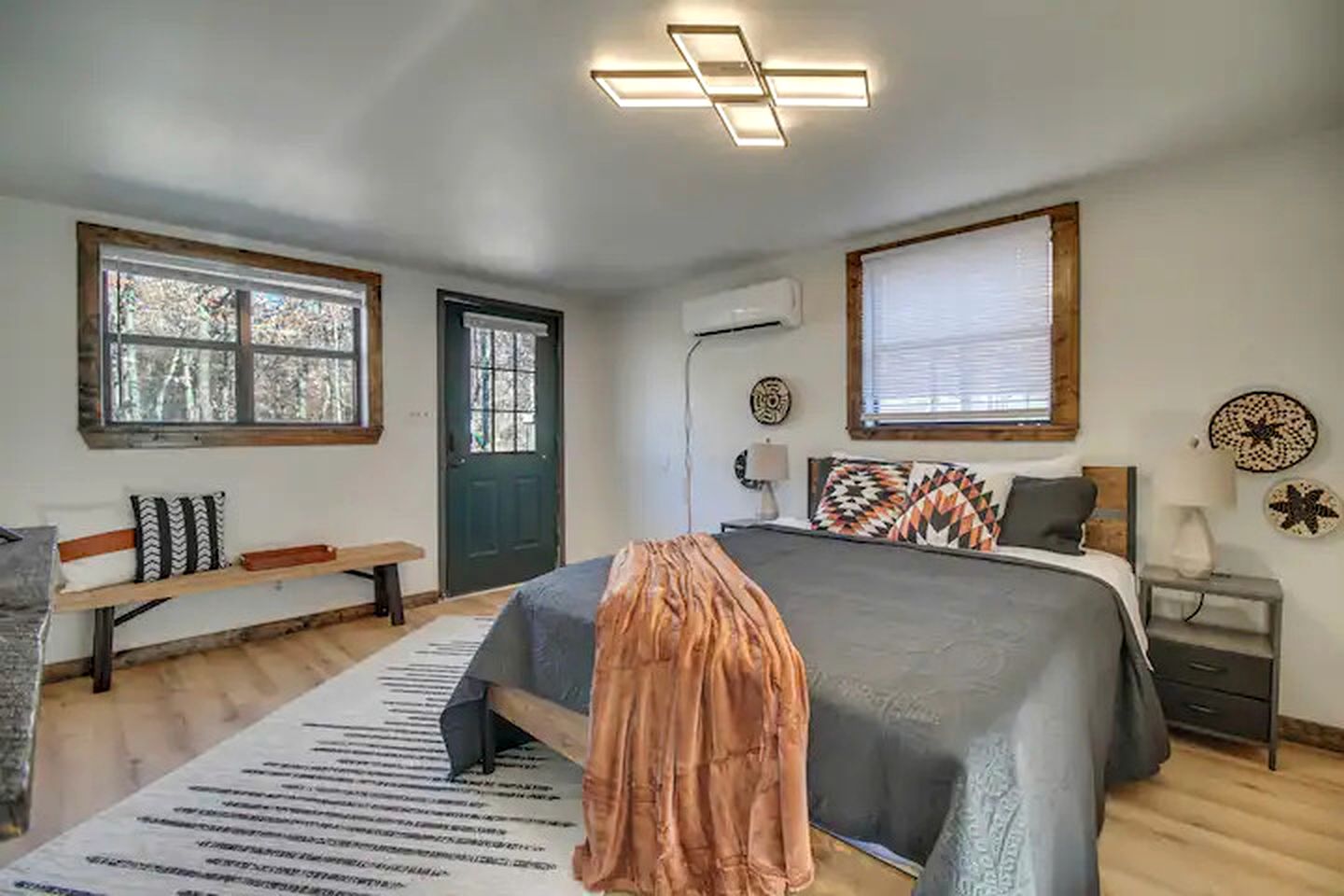 Serene Woodland Studio Retreat with Outdoor Amenities, Near Fishing, Hiking & Gentry, AR