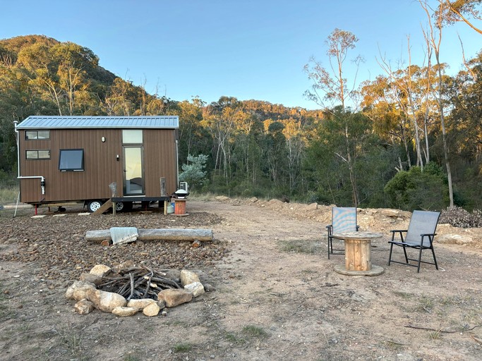 Beautiful Tiny House Next to Gorgeous Hiking Trails in Muswellbrook, New South Wales