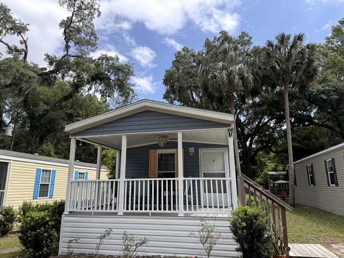 Cottages (United States of America, Dunnellon, Florida)