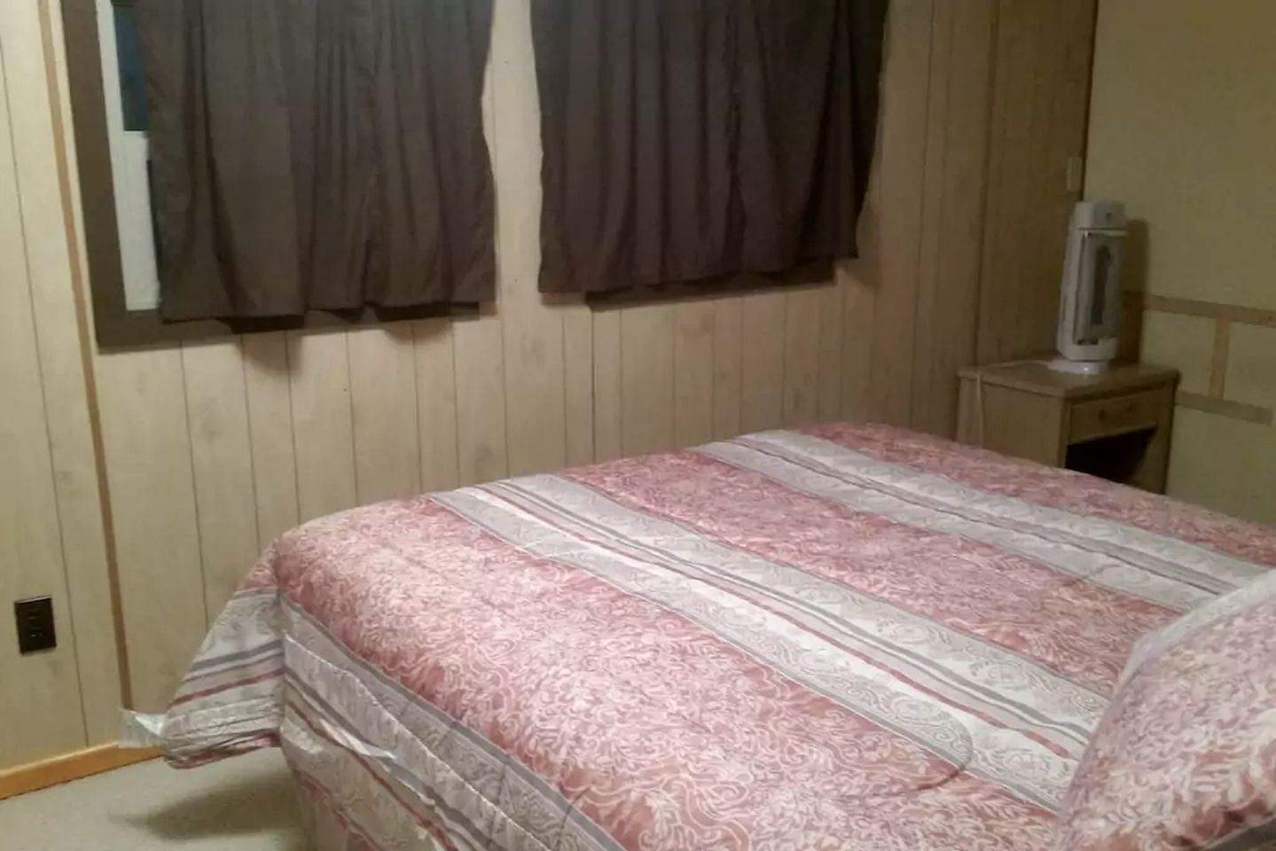 Rustic Cabin Rental near Rio Grande National Forest in Villa Grove, Colorado