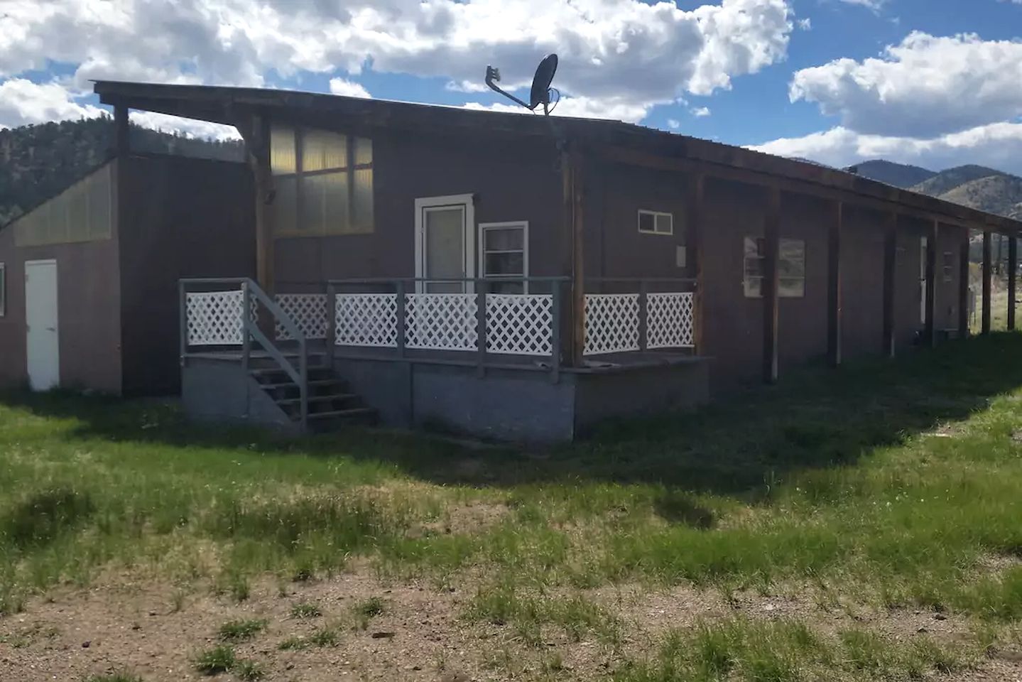 Rustic Cabin Rental near Rio Grande National Forest in Villa Grove, Colorado