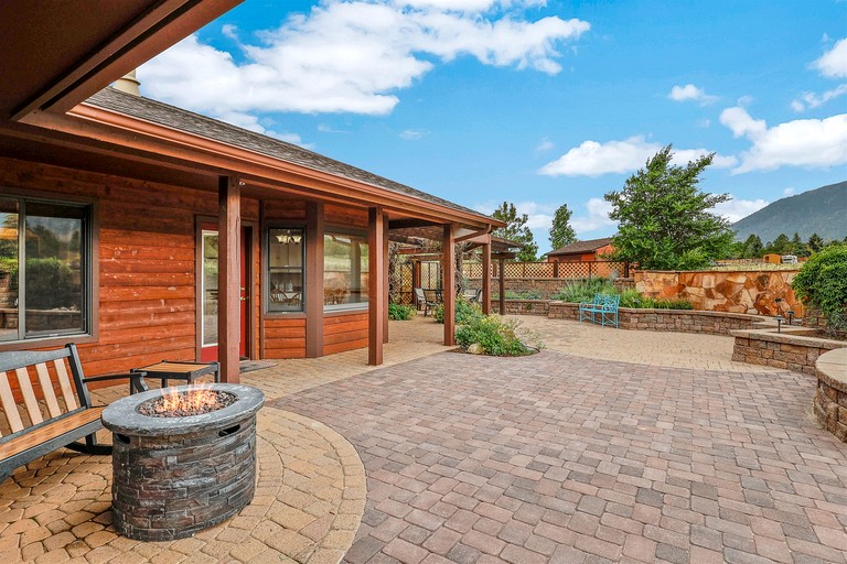 Unique Vacation Rental with Panoramic Mountain Views and Fantastic Backyard Patio in Flagstaff, Arizona