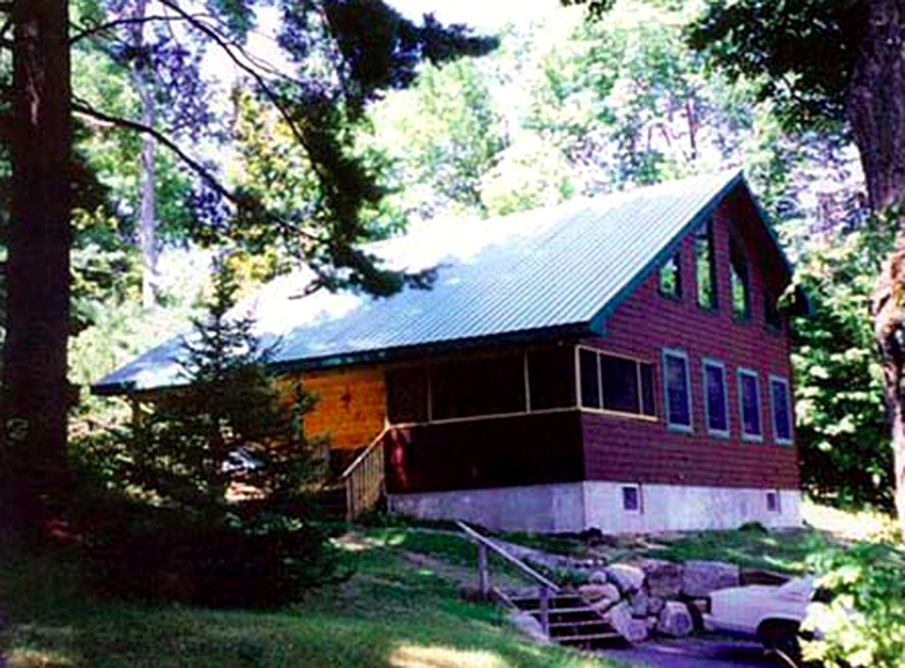 Lakefront Cottage Rental in the Adirondacks Region