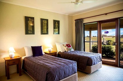 Stunning Country Cottage for a Group Getaway near Newcastle, New South Wales - Photo 3