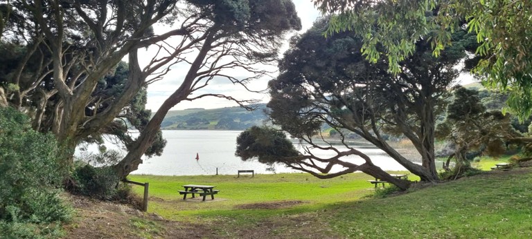 Vacation Rentals (Australia, --, --)